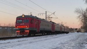 Электропоезд ЭТ2М-068, перегон Новая Деревня - Лахта