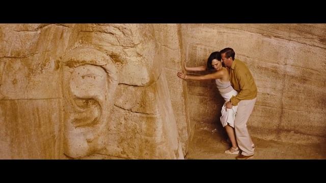 🔥 Gal Gadot Hot Kissing Scene | Hollywood Best Kissing Scene | Gal Gadot | смотреть онлайн