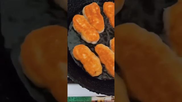 сосиски печёные и жареные в дрожжевом тесте