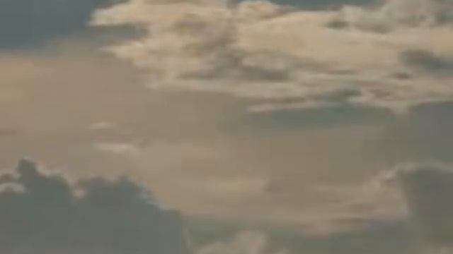 тучи и солнце из окна.wmv смотреть онлайн