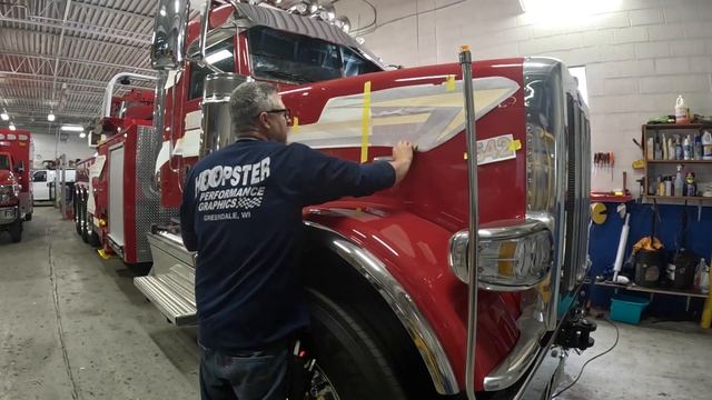 Heavy Duty Peterbilt Tow Truck #vinylwrap #bigrig #towtruck смотреть онлайн