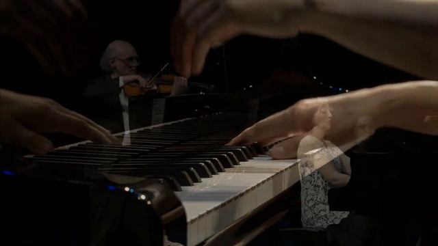 LIVE: П.И. Чайковский. Сочинения для фортепиано и скрипки смотреть онлайн