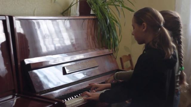 Carol of the Bells by Mykola Leontovych смотреть онлайн