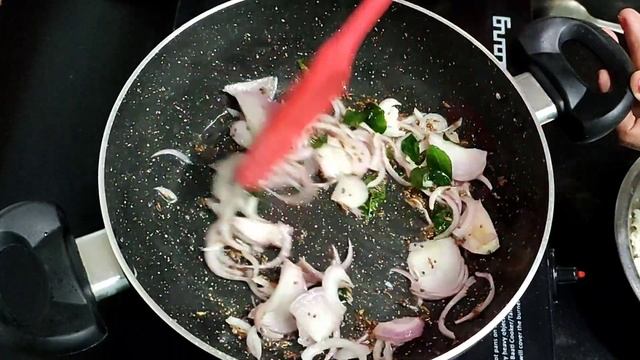 Goan Potato poha Recipe | Batat Fov| Flattened rice flakes poha #Diwali Special