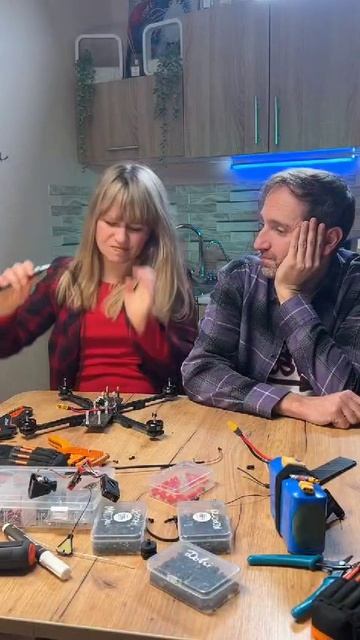 Когда жена хочет стать электронщиком смотреть онлайн