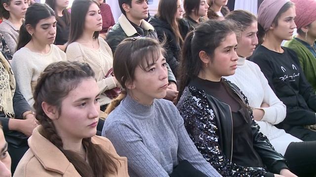 гузориши Рузи Парчам Донишгохи дизайнер смотреть онлайн