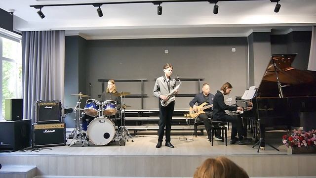 Ornithology by Charlie Parker смотреть онлайн