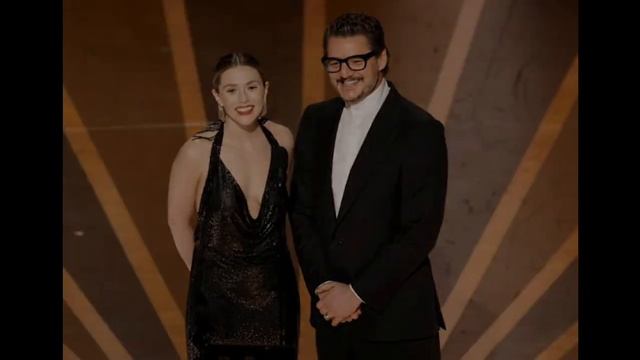 Elizabeth Olsen Visibly Upset With Pedro Pascal at Oscars Awards 2023 смотреть онлайн