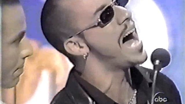 Backstreet Boys - 1998 - World Music Awards (@_BoysOnTheBlock)