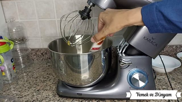 Cevizli Tarçınlı Kek - Karaca Multichef Stand Mikser 1400 Watt Hamur Yoğurma Makinesi