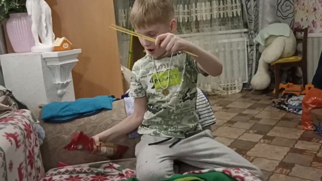 В первый раз пробую ломать спагетти смотреть онлайн