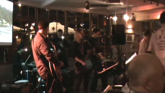 Gluteus Maximus - Dont Stop.wmv смотреть онлайн