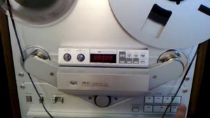 Катушечный магнитофон AKAI GX 747