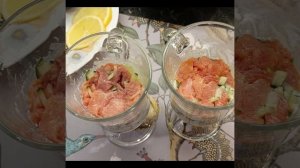 Салат в бокале. Суши-салат «Филадельфия» в бокале. Вкуснейший слоёный салат. Ленивые роллы.