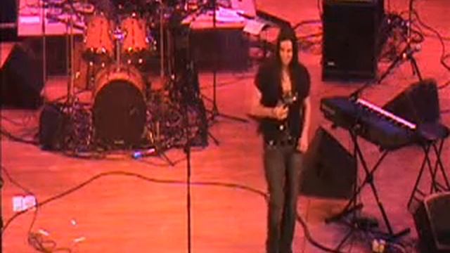 "Kerosene" by Miranda Lambert, sung by Kristin Callahan смотреть онлайн