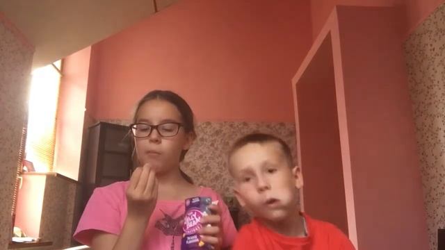 Пробуем конфеты: The jelly bean смотреть онлайн