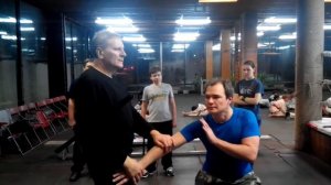 СМОТРИТЕ ВИДЕО НА ОФИЦИАЛЬНОМ КАНАЛЕ КОМБАТ КАЛИ САМАРА. ВХОД В ПРОТИВНИКА.