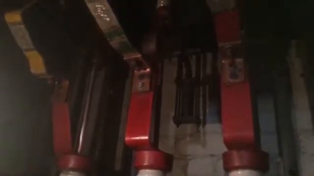 Маслянный выключатель ВМГ-133 смотреть онлайн