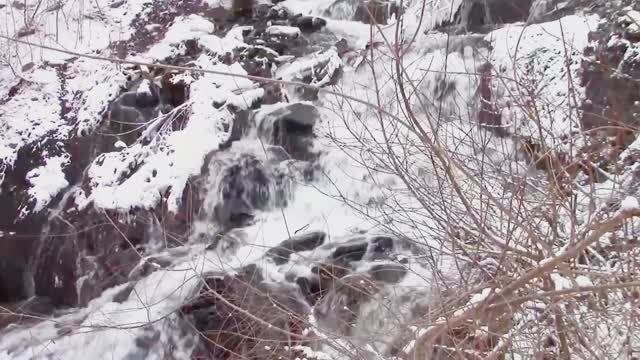 Каскадный водопад на Железнянских прудах, Горловка ДНР, зима