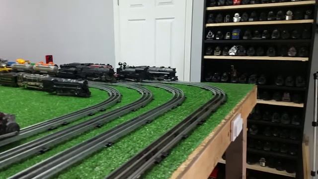 LIONEL 246 & 8213 / DOUBLE HEADER / 10 LIONEL CARS / RUNNING ON DC / VIDEO FOR TONY смотреть онлайн