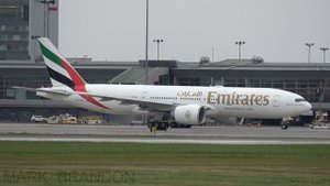 FIRST VISIT: Emirates Boeing 777-200LR (B77L) action in Montreal (YUL/CYUL)