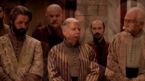 ВЕЛИКОЛЕПНЫЙ ВЕК 1 СЕРИЯ, описание серии турецкого сериала