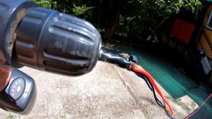 Автозвук в Ниве LADA 4x4 - прокладка проводки