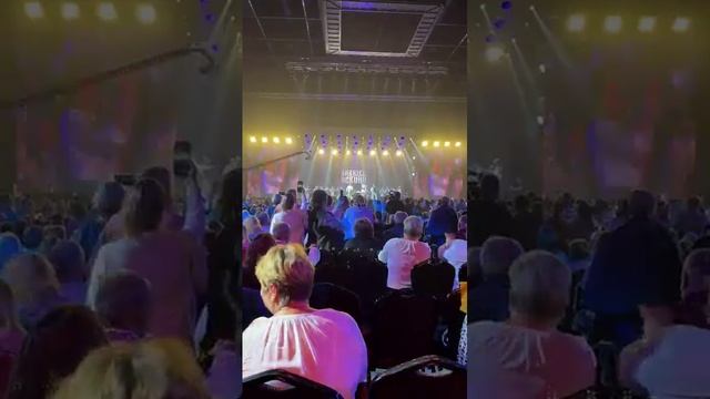 🔴 Toată sala cântă împreună cu Gabriel Nebunu!▶️ ♫♪♬♪🔥♫♪♬🎤🔊🎧🎼💃🏻💃🏻🥰🌹💕❤️🥰💕🔥🤩