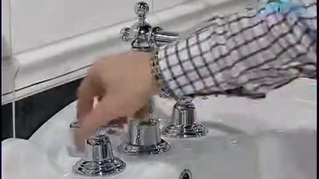 Смеситель для раковины коллекции TRADITION от компании DAMIXA смотреть онлайн