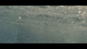 Человек застрял на краю обрыва, не в силах сдвинуться ни на дюйм, иначе он упадет | Пересказ Фильма