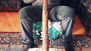 Австралийское, аутичное диджеридо.