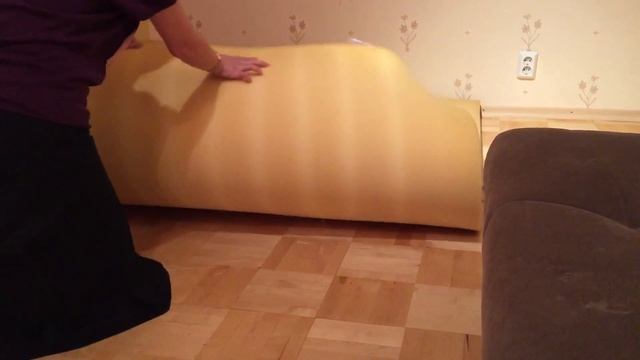 Бульдог скручивает матрац смотреть онлайн