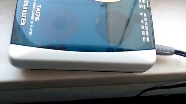 Old Tech YouTube Audio Library played in a portable cassette player using a MP3 player смотреть онлайн