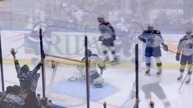 Lightning's Nick Paul Wires Wrist Shot Home While Surrounded By Defenders