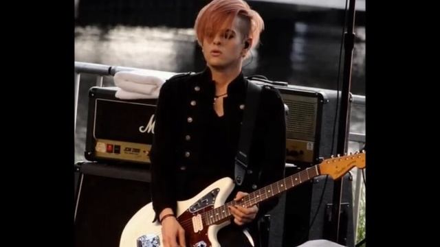 Tommy Joe Ratliff (Flesh) смотреть онлайн