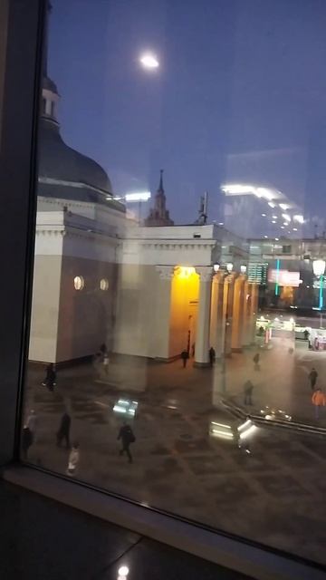 Ярославский вокзал, вид из окна Ярославского вокзала. Москва, Россия. смотреть онлайн