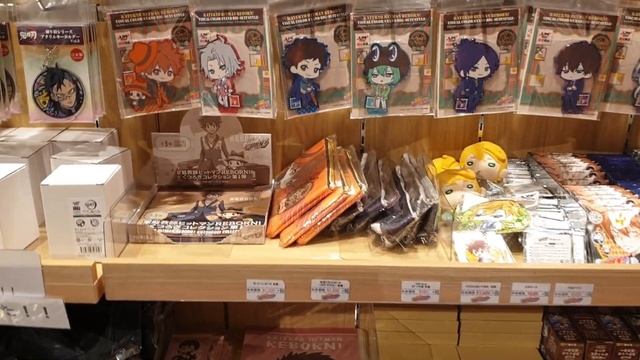 Shonen Jump Shop & Capcom Store at Shibuya Parco in Tokyo Japan смотреть онлайн