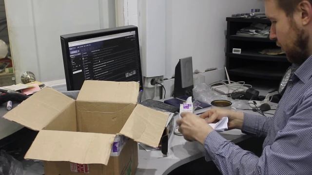 Посылка от русский мастер - русские краски. Гребенка для споттера, кромкогиб, диск для скотча.. смотреть онлайн