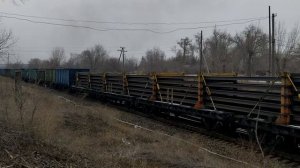 2ТЭ25Км - 0208 с грузовым поездом.