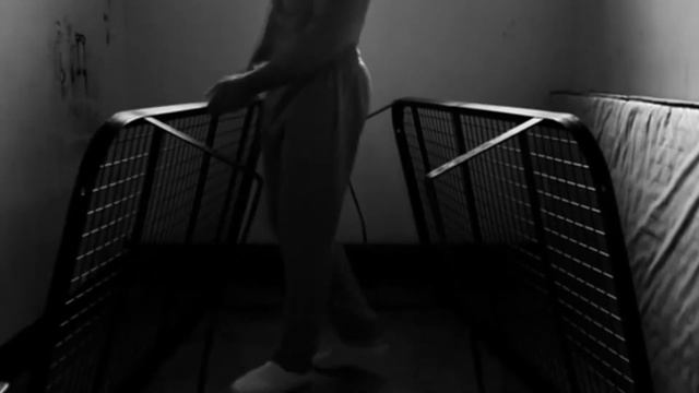 Лучи прожекторов смотреть онлайн