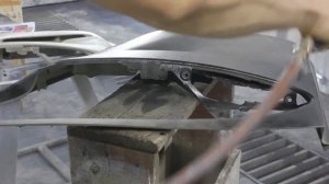 Покраска пластика и перетяжка двери - ремонт салона автомобиля после дтп