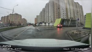 Нарушение ПДД . Красный свет, двойная сплошная ,езда по тротуару и парковка Ford escape by 7702KA-2