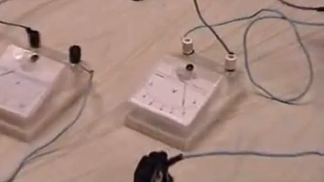 Вимірювання ЕРС і внутрішнього опору джерела струму смотреть онлайн