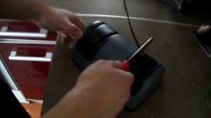 Электрическая ножеточка Smile KS 802