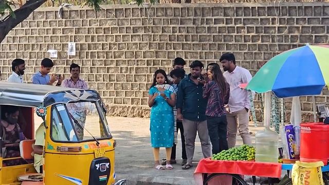 Babbu Road మొత్తం imran Anna Missing Poster గోడ పైన అంటించాడు | Pareshan Boys1