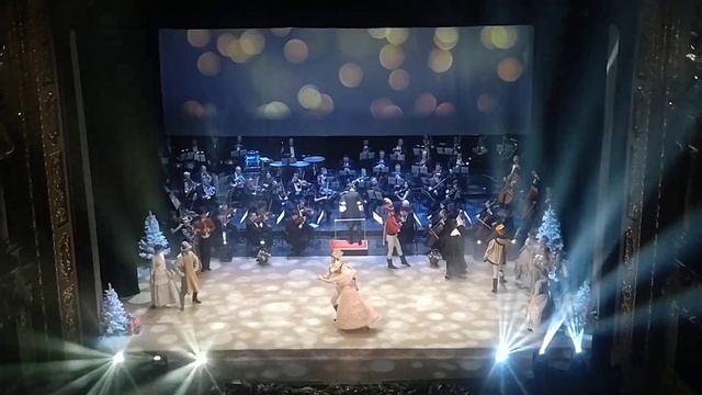 Різдвяний Штраус Гала Львівська опера смотреть онлайн