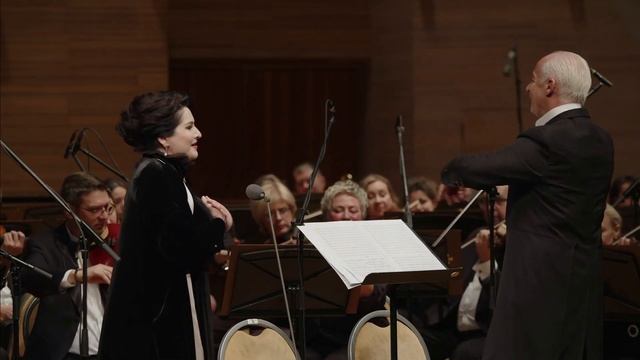 Хибла Герзмава, Владимир Спиваков.Национальный филармонический оркестр России. смотреть онлайн