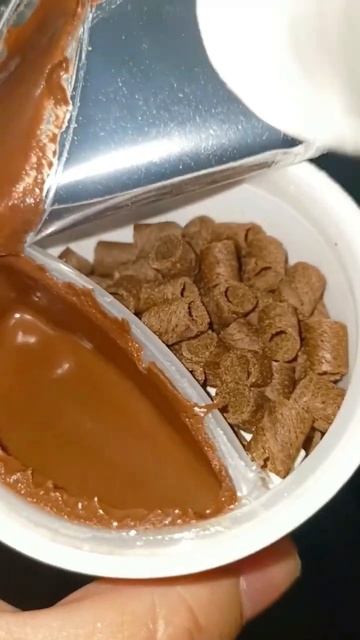Delicious Choco Dip Yum yum #asmr #trending #satisfying #youtubeshorts #shorts