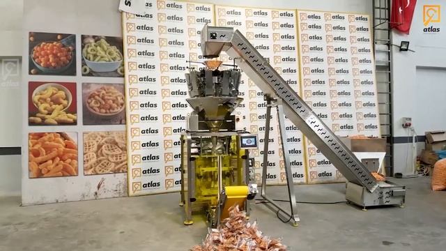 Весовая фасовочная машина, 10 чашек для взвешивания - фасовка упаковок чипсов и попкорна смотреть онлайн