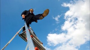 BBC 6 Minute English December 17, 2015 - Why do we take risks?